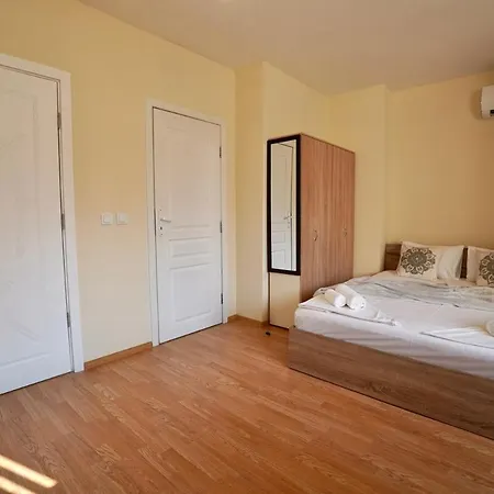 Apartament Near A Metro Station *