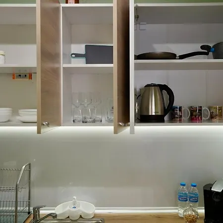 Near A Metro Station Apartment *