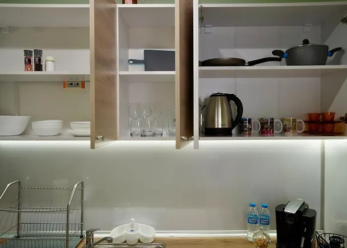 Near A Metro Station アパート *